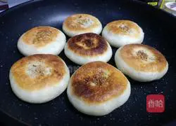 Illustration of how to make meringue sugar cookies 15