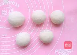 Illustration of how to make bean paste buns 12