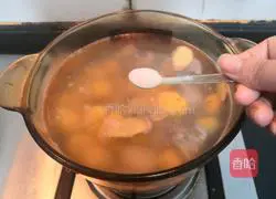 Chestnut Spare Ribs Soup Recipe Illustration 10