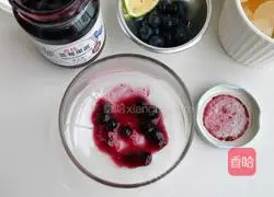 Illustration of how to make blueberry jam and carambola drink 4