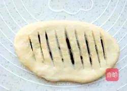 Illustration of how to make bean paste bread 7