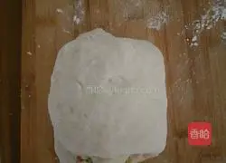 Illustration of how to make broccoli sausage bread (no tenderization) 10