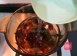 Illustration of how to make coconut milk peach gum 5