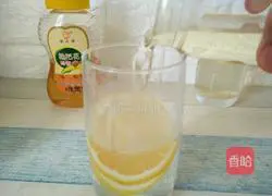 Lemon Honey Green Tea Recipe Illustration 6