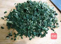  Illustration of how to make dumplings stuffed with dried radish leaves and pork stuffing 8