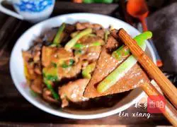 Illustration of how to stir-fry pork liver with green onions 14