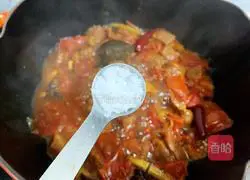 Illustration of how to make beef brisket and potatoes stewed with tomatoes 16