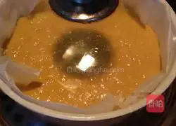 Illustration of how to make millet pumpkin hair cake 7
