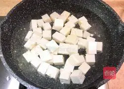 Illustration of how to make mulberry sprout tofu soup 5