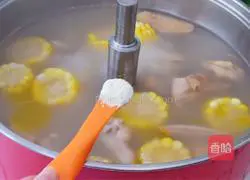 Corn chestnut chicken soup recipe 5