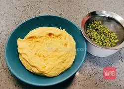 Illustration of how to make pumpkin and mung bean rolls 7