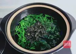 Spinach, green algae and egg drop soup recipe 5