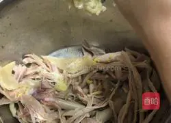 Illustration of how to make shredded chicken (coriander version) 6