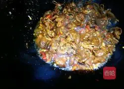 Illustration of how to make fat intestine noodles 9