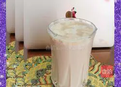 Illustration of how to make Xinjiang specialty milk tea (with milk skin attached) 9