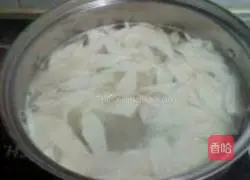 Illustration of how to make sour soup noodles 9