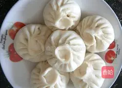 Illustration of how to make buns 3 