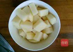 Illustration of how to stew beef brisket with tomatoes and potatoes 4