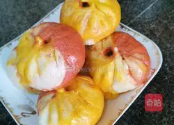 Illustration of how to make colorful fresh meat buns 12