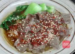 Illustration of how to make spicy beef noodles 8
