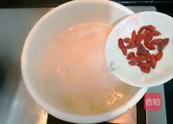 Illustration of how to make glutinous rice and egg drop sweet soup 8