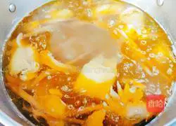 Day lily, cordyceps flowers and chicken soup Illustration of practice 15