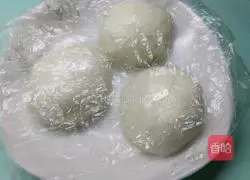 Illustration of how to make salt and pepper pancakes 4