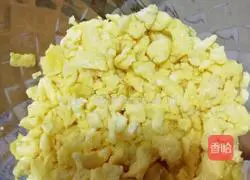 Illustration of how to make stove buns 3