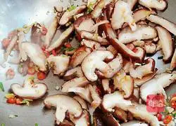 Illustration of how to make mushroom and egg noodles 10