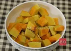 Pumpkin Tremella Soup Recipe Illustration 4