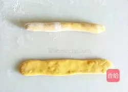 Illustration of how to make earphone flower rolls 6