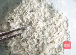 Illustration of how to make chrysanthemum, clam and pimple soup 12