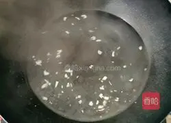 Illustration of how to make lettuce and egg soup 6