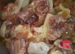 Illustration of how to make spicy chicken nuggets 1