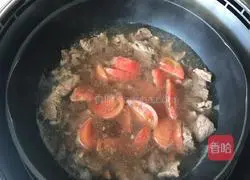 Tomato, potato and beef Illustration of how to make soup 6