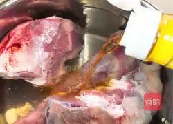 Illustration of how to make radish stewed mutton 5