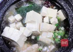 Illustration of how to make kelp bone soup 11