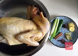 Illustration of how to make five-spice braised chicken 1