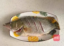 Illustration of how to make steamed mandarin fish 3