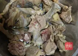 Illustration of how to make yam and pigeon soup 2