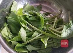 Illustration of how to make cabbage, clam and tofu soup 3