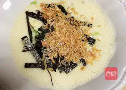 Illustration of how to make sea rice, seaweed, soy milk and steamed eggs 10
