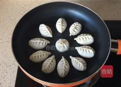 Illustration of how to make fried buns 3