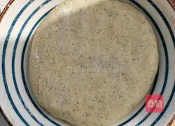 Illustration of how to make black bean dregs cake 10