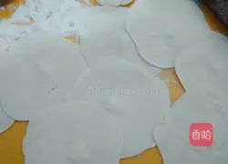 Illustration of how to make mini egg-filled cakes 3