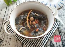 No addition Illustration of how to make coconut black chicken soup with a drop of water 14