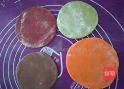 Illustration of how to make flower buns 4