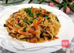 Fried Shou Illustration of making noodles 13