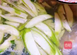 Illustration of how to make loofah and fresh clam soup 7