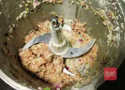 Illustration of how to make thin wheat dumplings 3